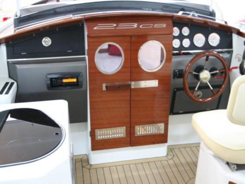 ALFA 4 Alfastreet 23 Cabin