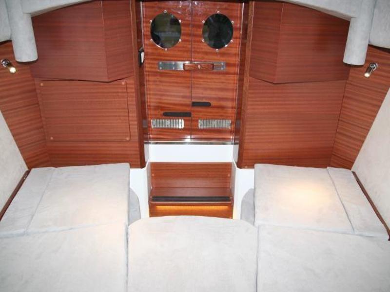 ALFA 4 Alfastreet 23 Cabin