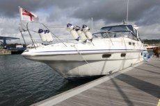 Sealine S37 