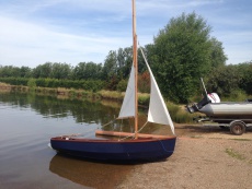 Restorer of Gull mk 1 sailing dinghies is looking for hulls in any 