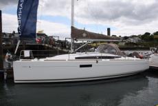 2016 Jeanneau Sun Odyssey 349