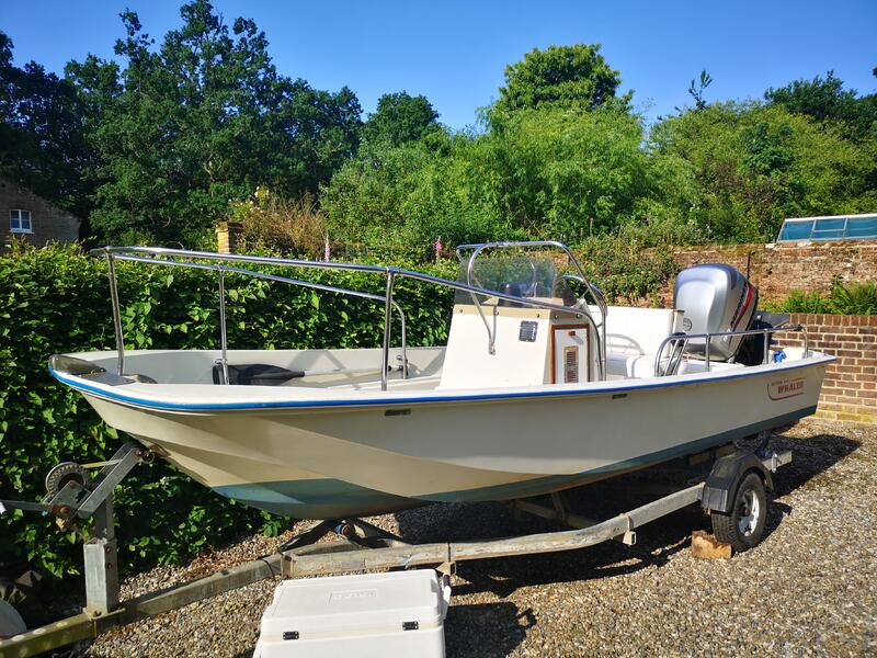 UK: Boston Whaler Montauk 17  ndash  Classic 1980s