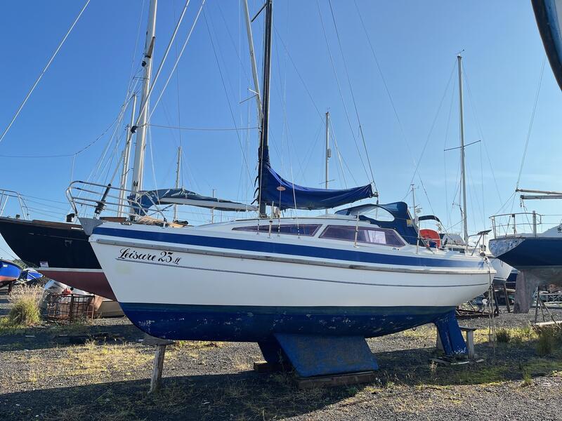 UK: Leisure 23SL Sailing Yacht  ndash  Bilge Keel