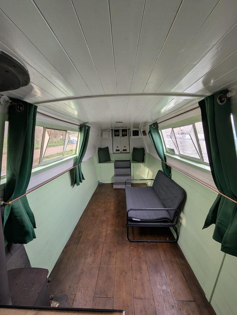 UK: 46ft Enclosed Bow Narrowboat
