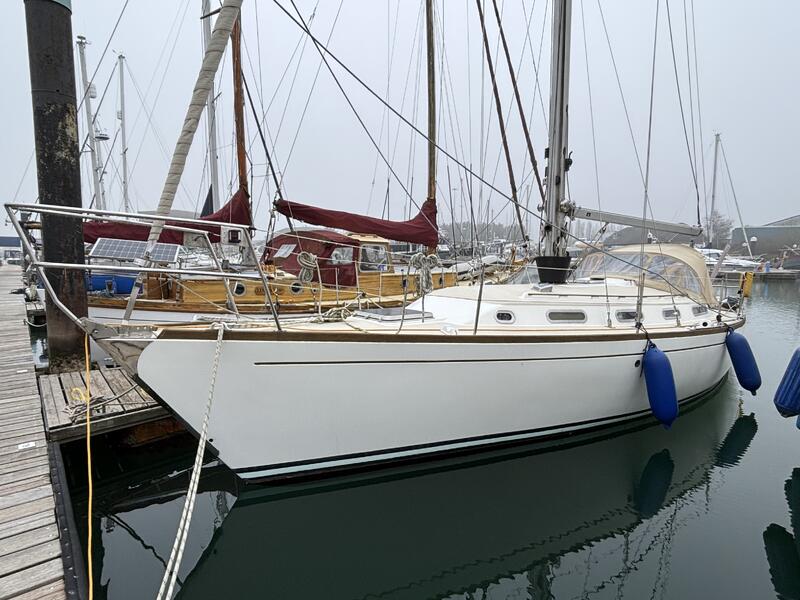 UK: 1973 Wauquiez Chance 37 Cruiser   Racer Yacht