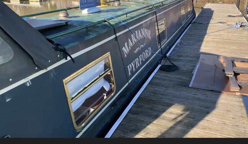 UK: Narrowboat