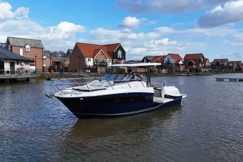 UK: 2022 Jeanneau Cap Camarat 10 5 WA S2