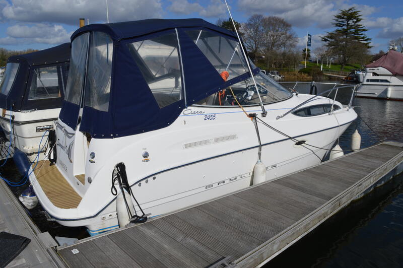 UK: Bayliner 2455