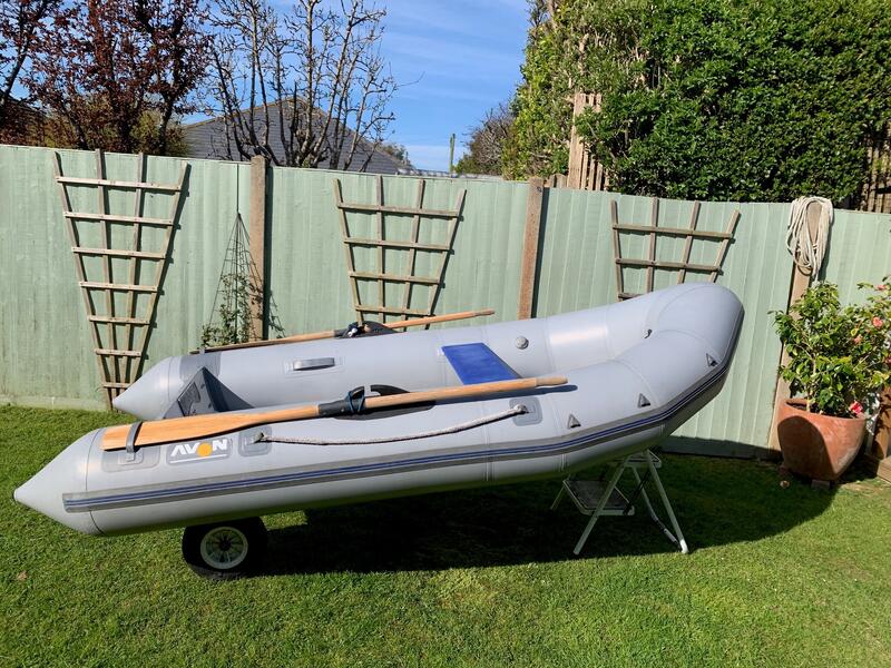 UK: Avon R3 10 Inflatable