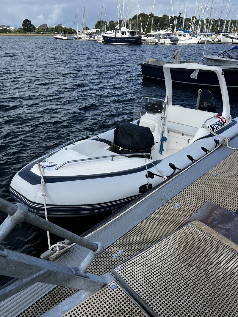 UK: Luxury RIB  70HP Suzuki Low hrs