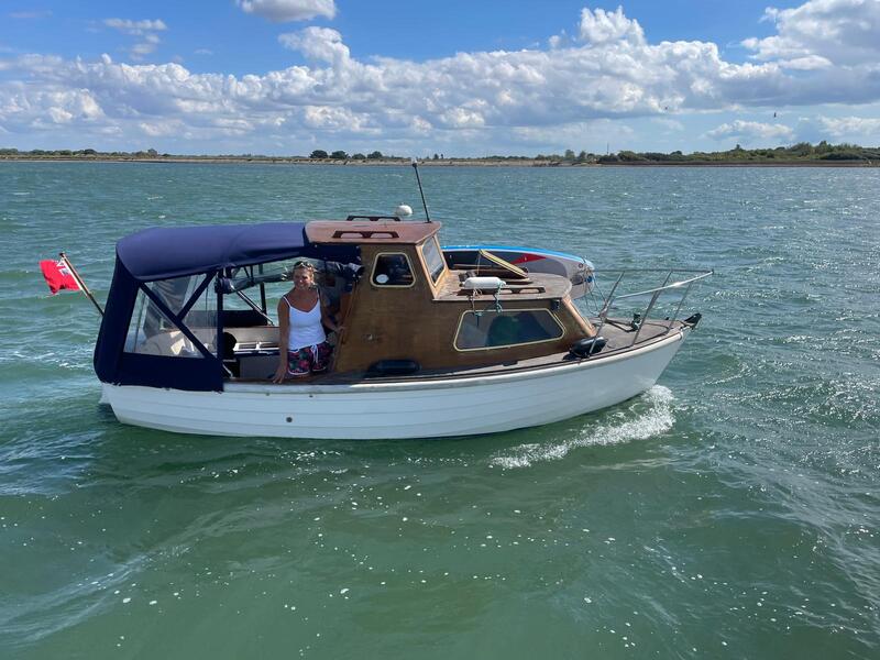 UK: Harbour or river boat 19  039  inboard diesel