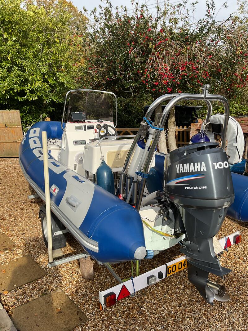 UK: Avon Rib 5 6m