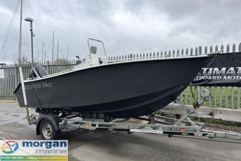 UK: 2018 Atlantis  16 centre console