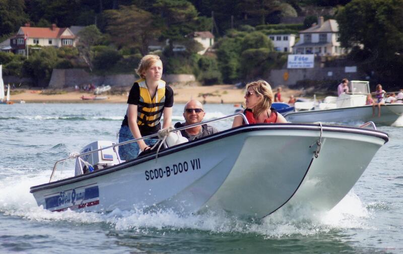 UK: 13 Foot Dell Quay Dory 40HP Amazing Orig