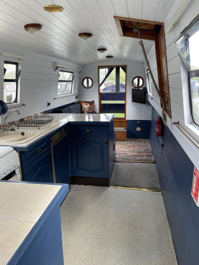 UK: 46ft cruiser stern narrow boat updated