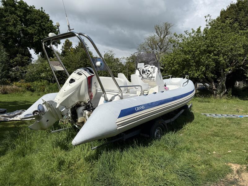 UK: 18ft Grand s550 RIB  90hp Evinrude Etec