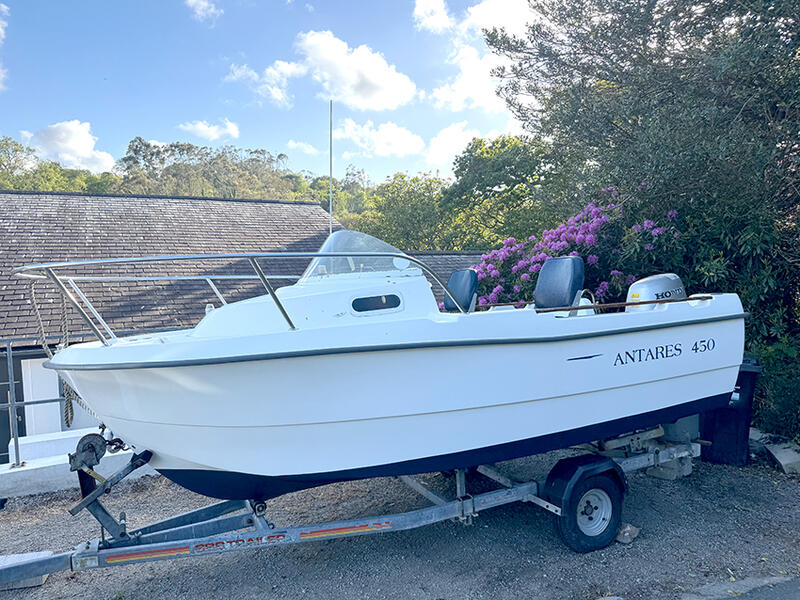 UK: 2001 Beneteau Antares 450