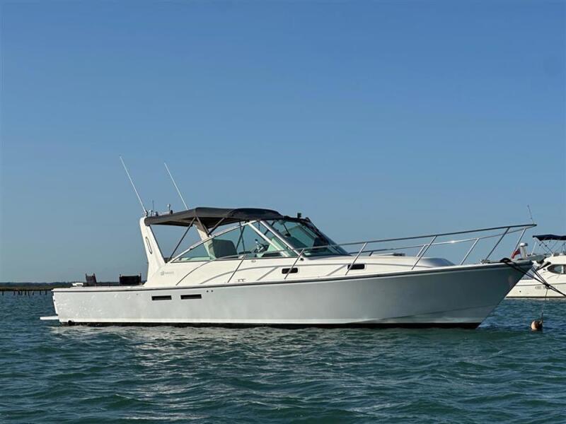 UK: 2003 Hunt Yachts Harrier 36
