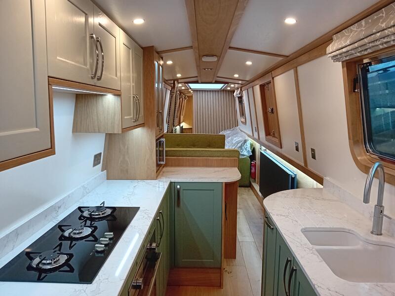 UK: BRAND NEW 58FT NARROWBOAT BUILD