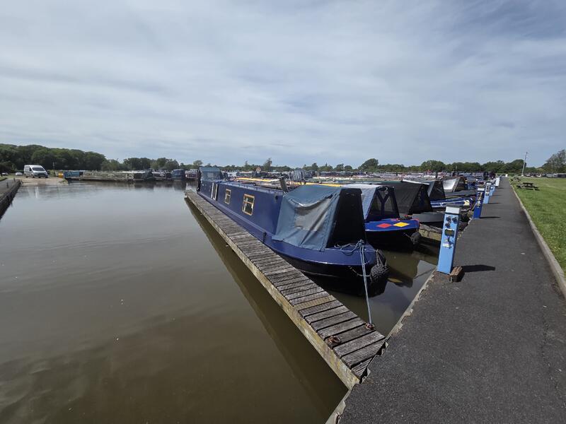 UK: Valetta 57ft Cruiser Stern