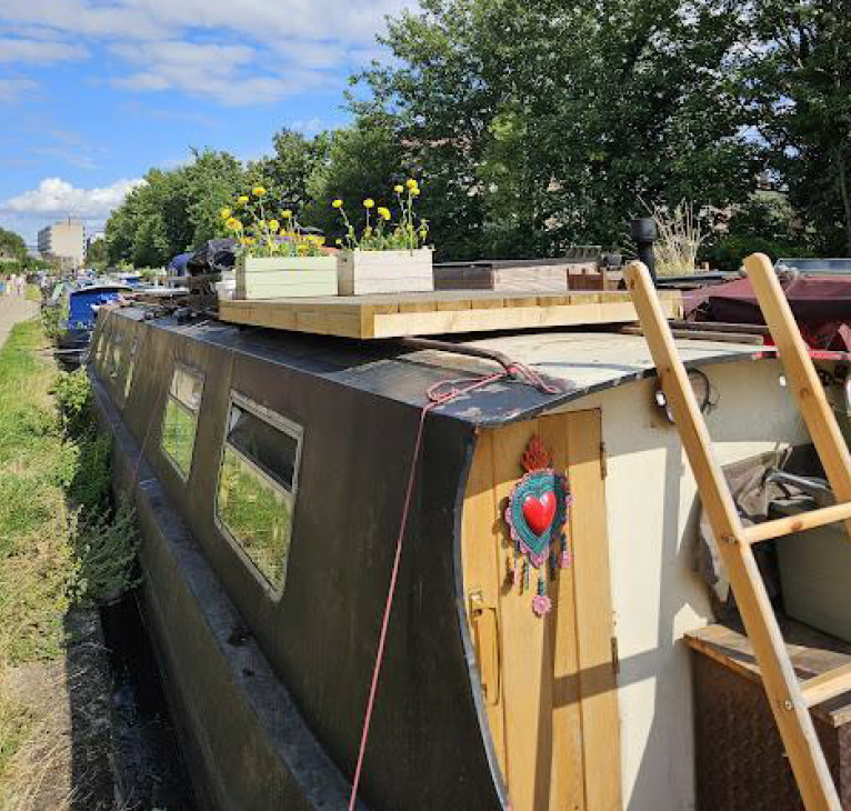 UK: 53ft Narrowboat 039 Gailey Ranger 039