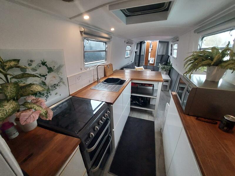 UK: 1985 Mindon Narrowboat