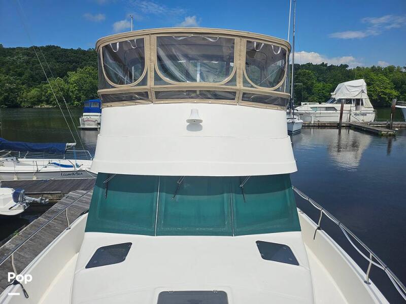 2002 Mainship 390 Trawler