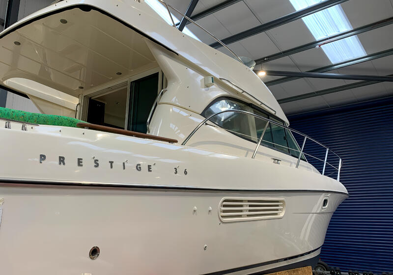 Jeanneau Prestige 36 for sale UK, Jeanneau boats for sale, Jeanneau used boat sales, Jeanneau