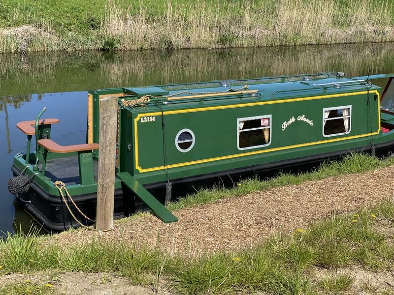 Sea Otter Narrowboats 31 Cruiser Stern For Sale UK, Sea Otter ...