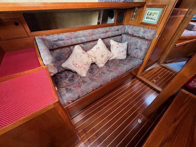 vancouver 32 yacht for sale uk