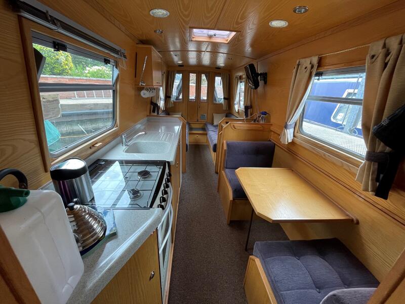 Sea Otter Narrowboats 31 Cruiser Stern for sale UK, Sea Otter