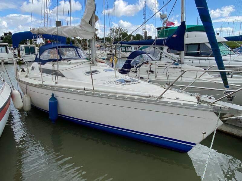 Jeanneau Sun Odyssey 31 for sale UK, Jeanneau boats for sale, Jeanneau