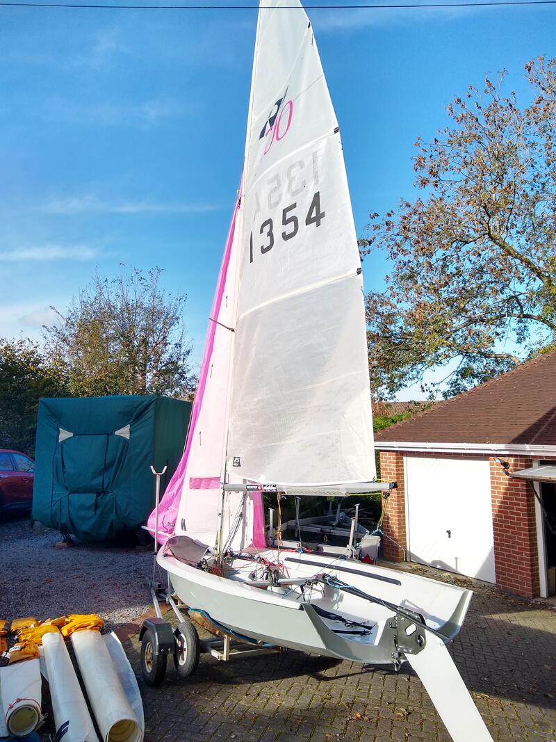 rs 200 sailboat for sale