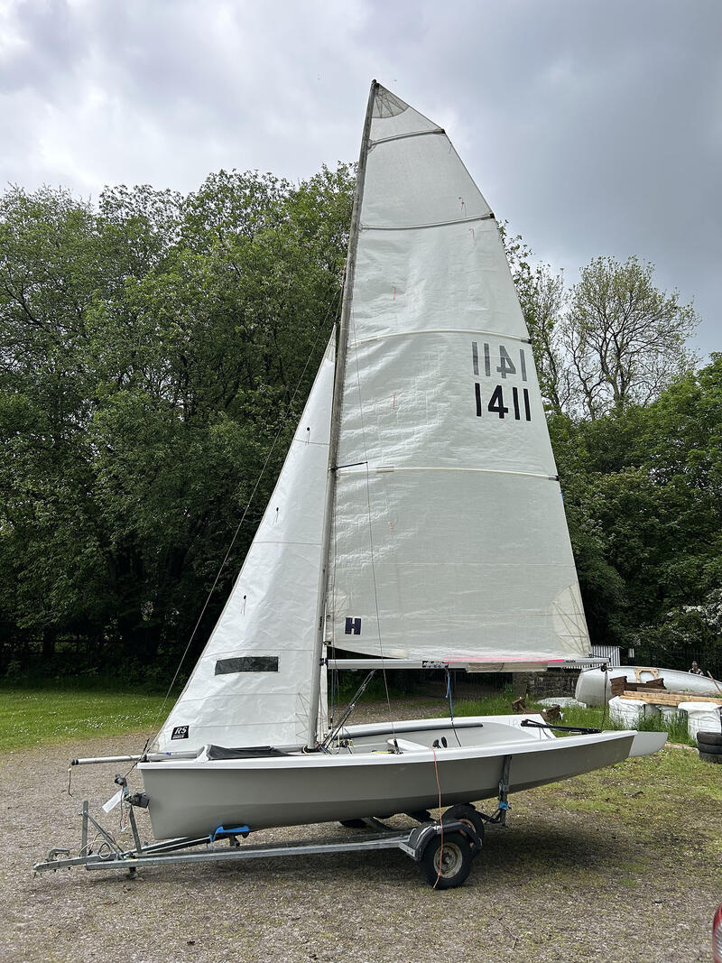 rs 200 sailboat for sale