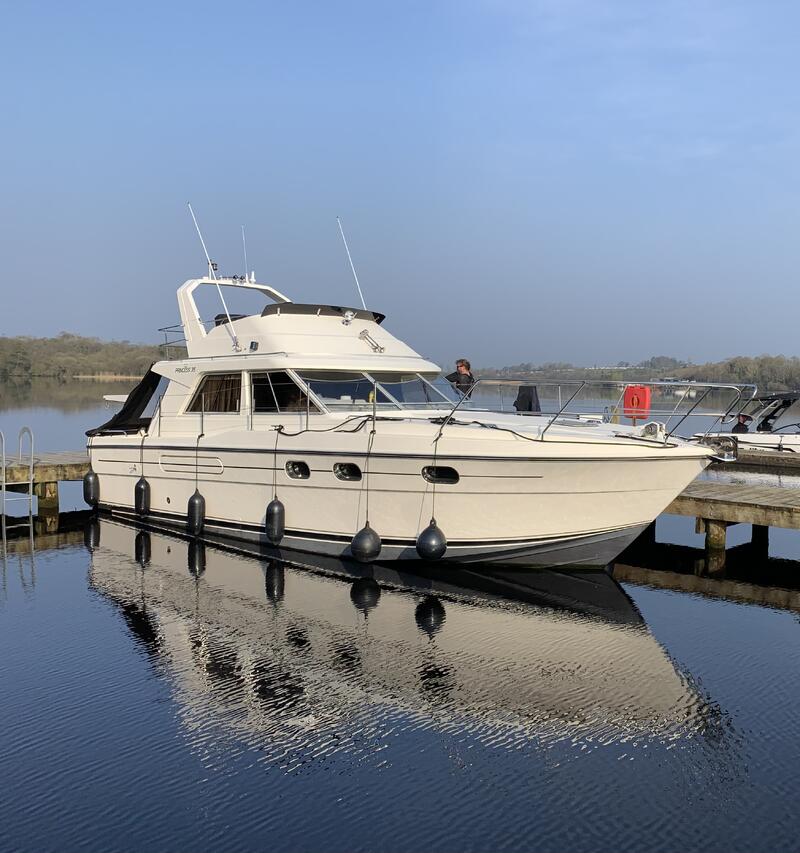Princess 35 for sale UK, Princess boats for sale, Princess used boat sales, Princess Motor Boats