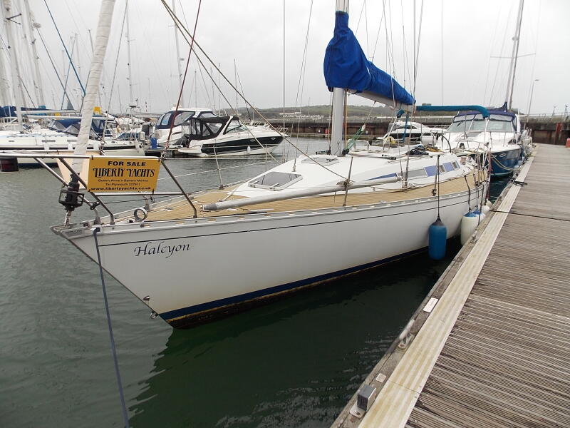 For Sale: 1985 Beneteau First 375