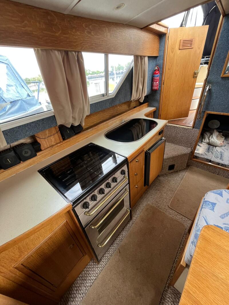 Viking Cruisers 26 Widebeam Hi Line For Sale Uk Viking Cruisers Boats