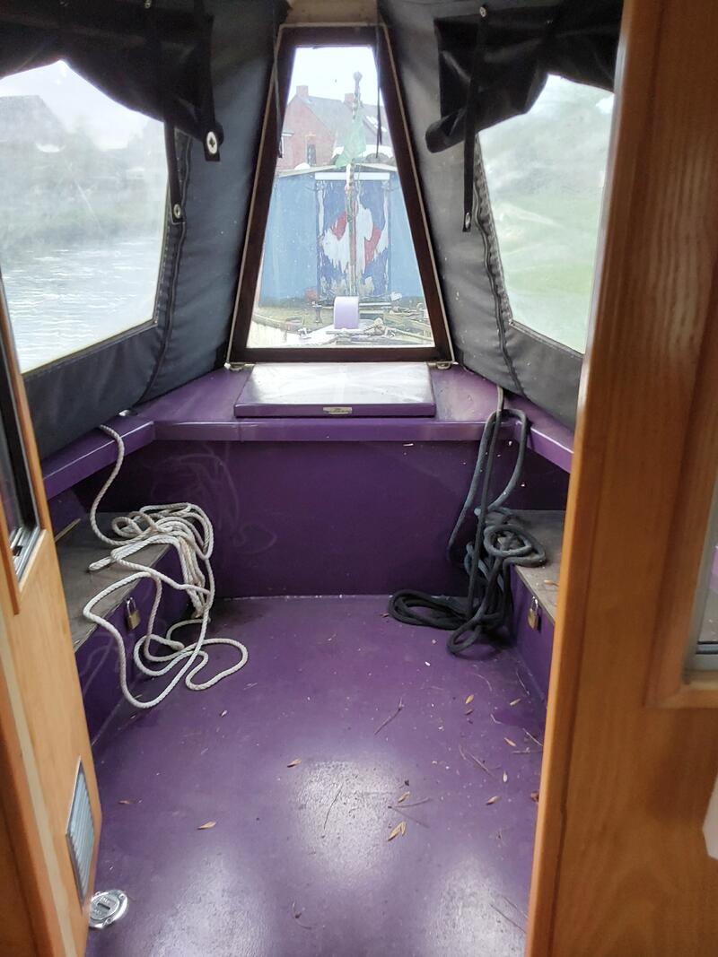 Sea Otter Narrowboats 41 Cruiser Stern For Sale UK, Sea Otter ...