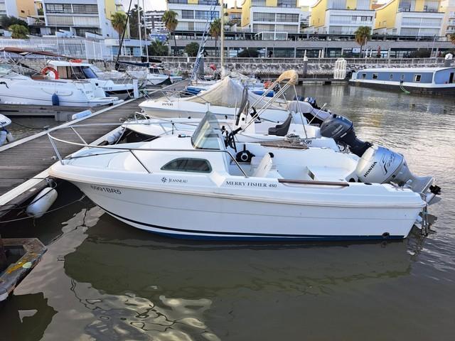 Portugal: 2002 Jeanneau Merry Fisher 480