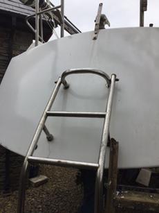 stern with boarding ladder