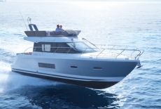 Sealine Flybridge F380