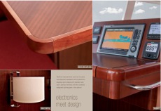 Moody Deck Saloon 62