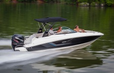 Sea Ray 220 Sundeck OB